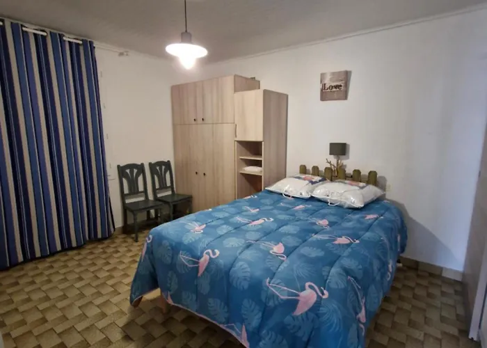 Les Pieds Dans L Eau * Les Sables Vignier